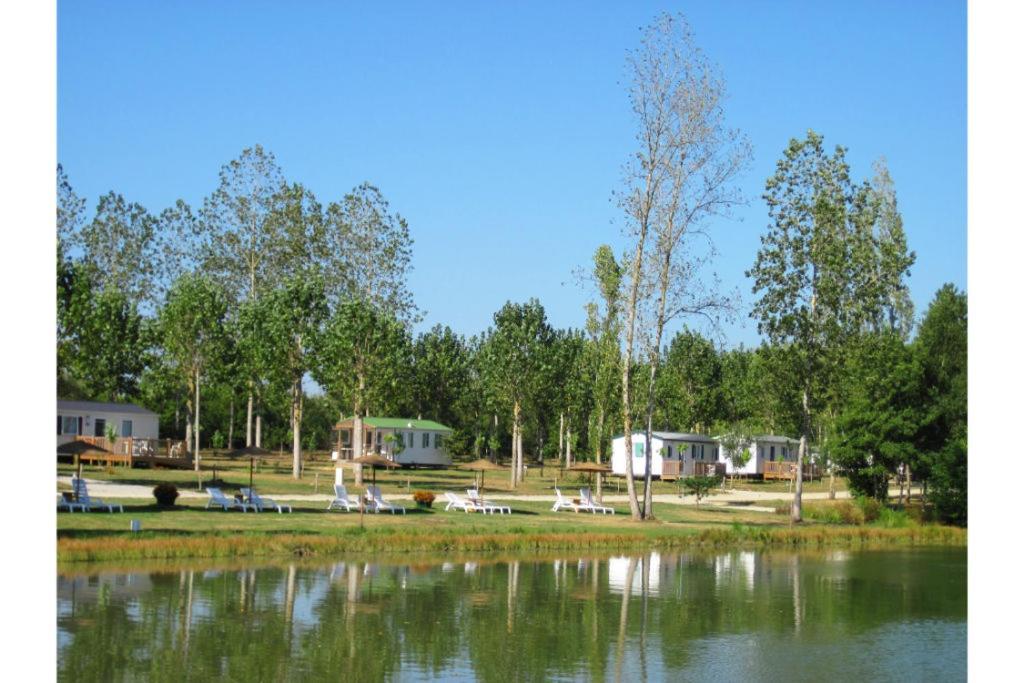 Camping Aubigny-Les Clouzeaux Aubigny  Eksteriør bilde